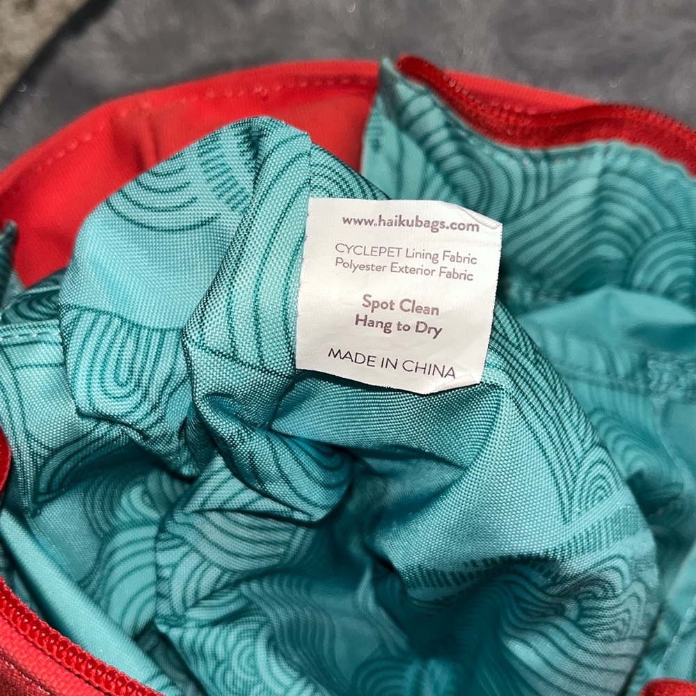 Haiku convertible crossbody purse. 8.5” tall x 12” wide x 5.5” deep. - Picture 10 of 10